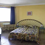 Parnasse Hotel 3*